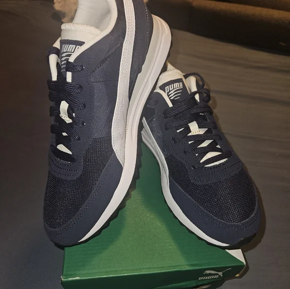 Puma - Picture 5 of 8